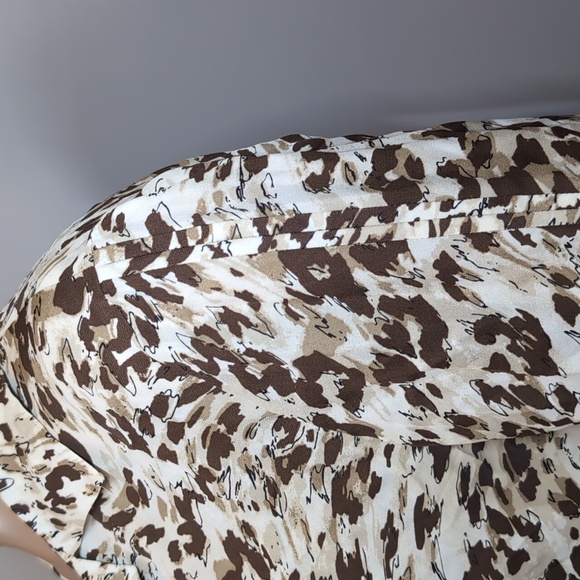 Liz Claiborne 100% Silk Blouse Abstract Animal Print Brown Tan Womens Size 10 - Picture 7 of 15